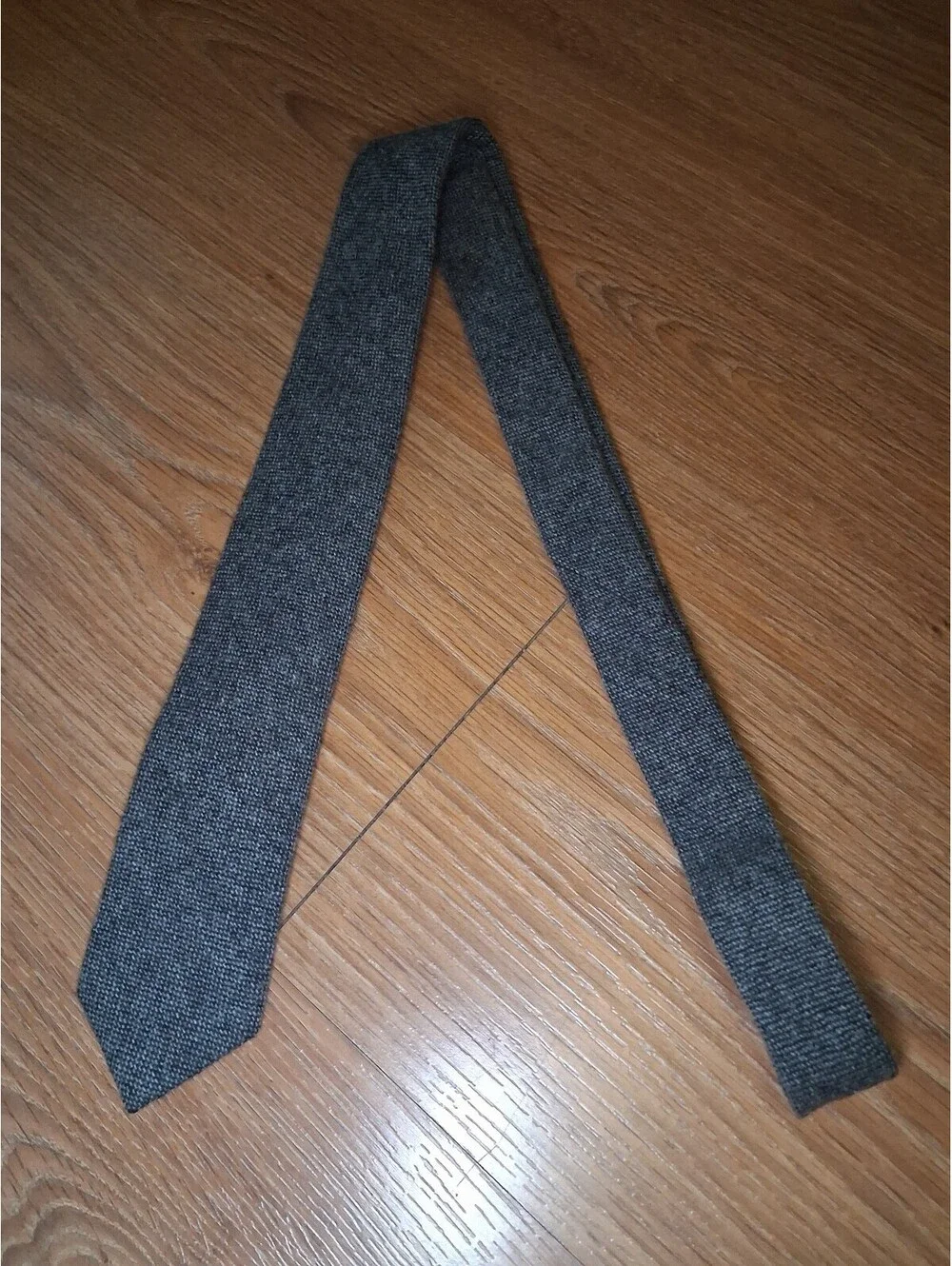 J Crew 100% Wool Tie Gray Knit Skinny Slim